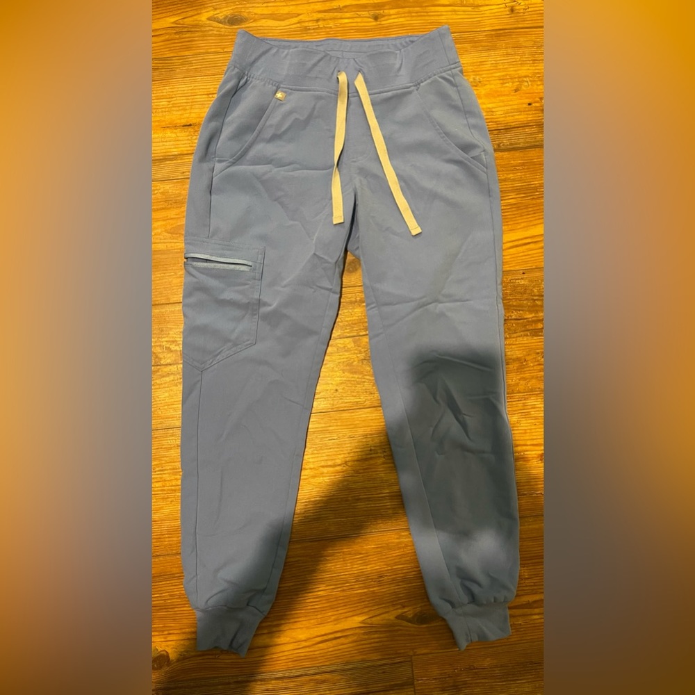 Figs ceil Zamora jogger scrub pants